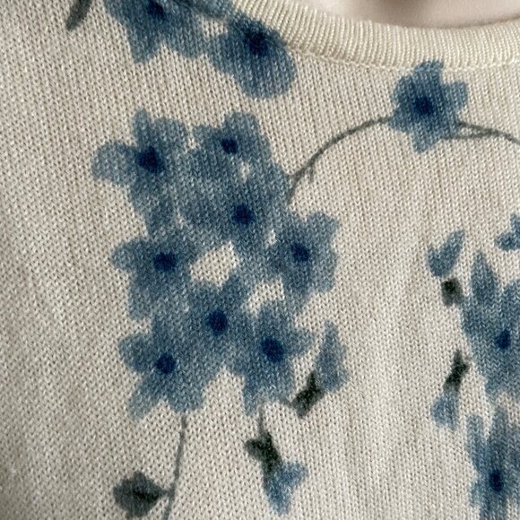 Woman Chrysanthemum White Floral Pullover Sweater 1X Top u - Picture 9 of 9